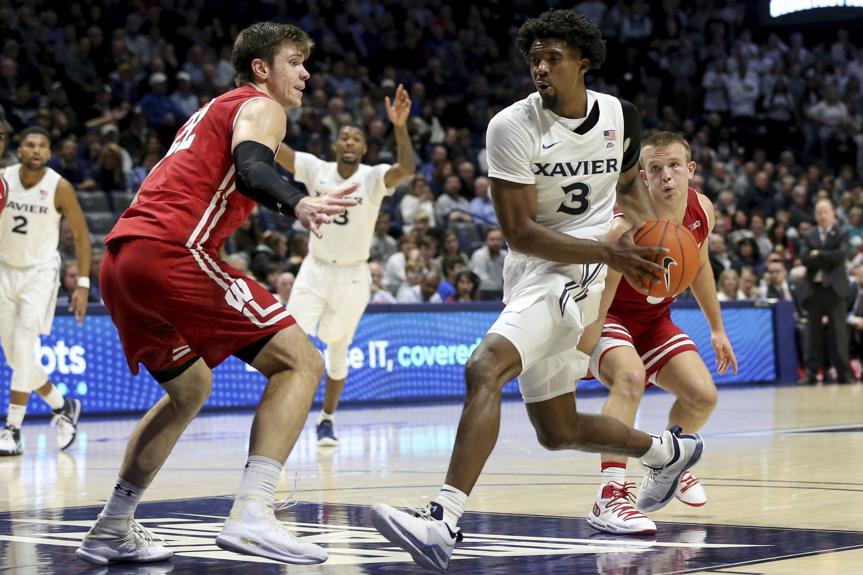 Badgers 77, Musketeers 68